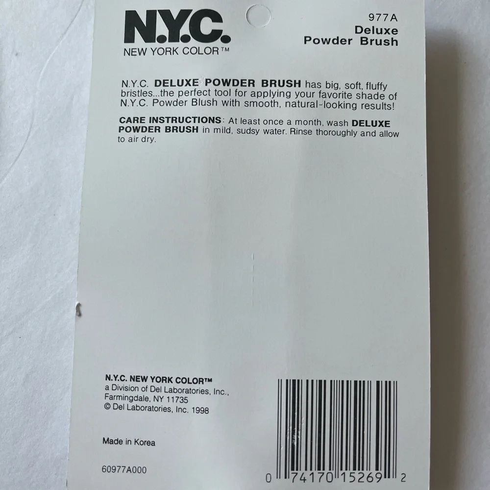 Lot of 3 New York Color deluxe powder brush